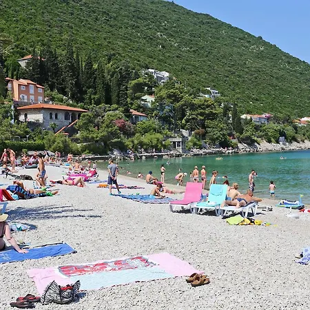 3162f * Trpanj